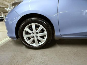 Toyota Yaris 1.33 Dual VVT-i TR Hatchback 5dr Petrol Multidrive S Euro 5 (101